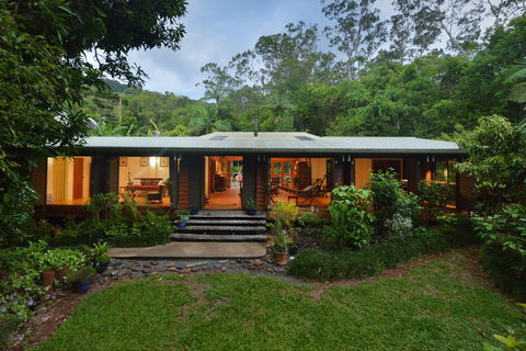 Cow Bay Homestay Bed And Breakfast - Accommodation Guide 0