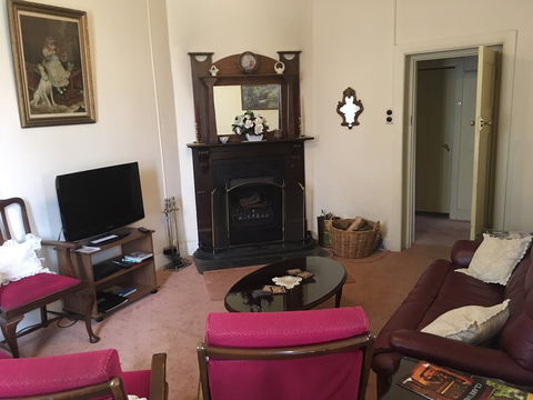 Croll Cottage - Accommodation Guide 1