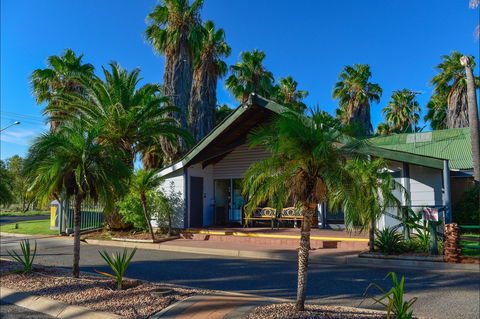 Desert Palms Alice Springs - Accommodation Guide 2