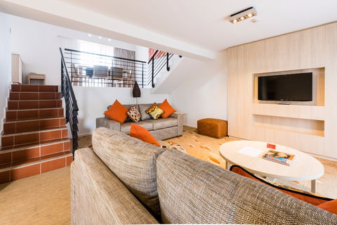 Emu Walk Apartments - Accommodation Guide 0