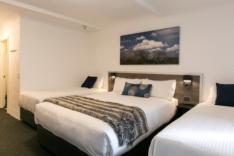Falls Creek Hotel - Accommodation Asia 1