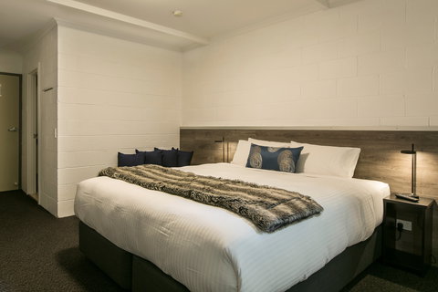 Falls Creek Hotel - Accommodation Asia 2