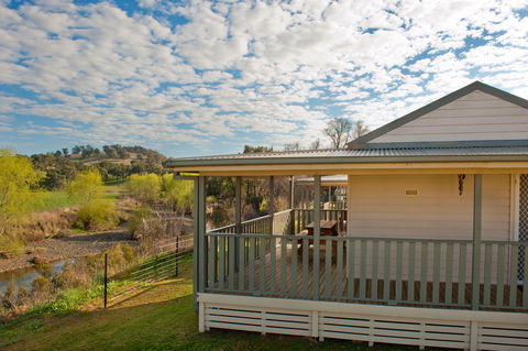 Fossickers' Tourist Park - Accommodation Guide 2