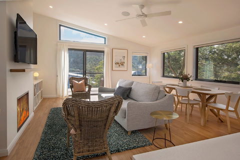 Grasmere Chalet - Accommodation Asia 0