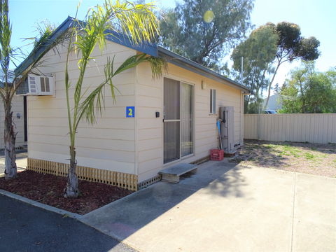 Moonta Bay Cabins - Cabin 2 - Accommodation Asia 0