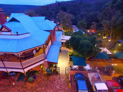 Mundaring Weir Hotel - Accommodation Asia 0