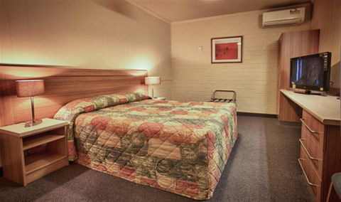 Opal Inn Hotel - Accommodation Guide 2