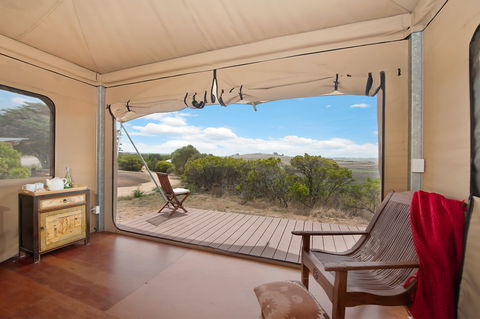 Pebble Point - Accommodation Asia 1