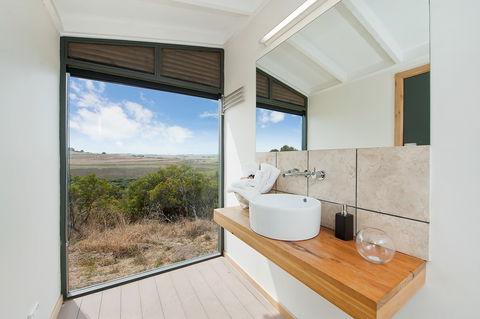 Pebble Point - Accommodation Asia 2