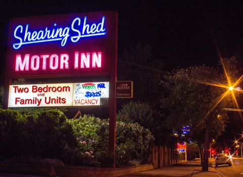 Shearing Shed Motor Inn - Open - Accommodation Asia 2