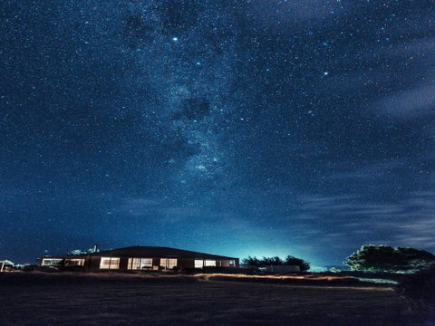 Stargazers Luxury Cottage - Accommodation Guide 1