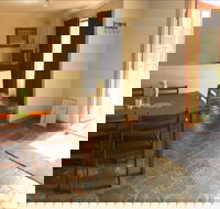 Stopover On Ocean Avenue - Accommodation Guide