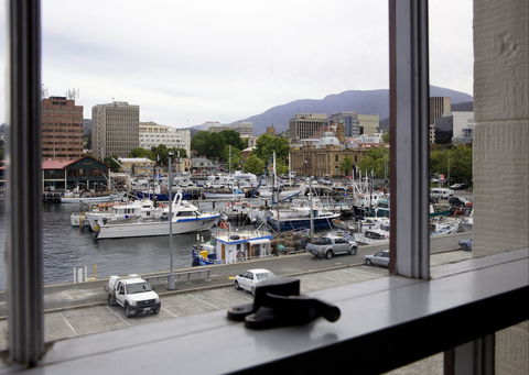 Sullivans Cove Apartments - Harbourside - Accommodation Asia 1
