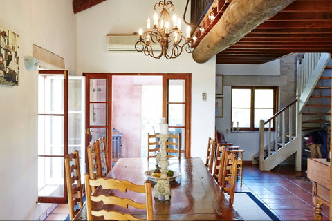 Talits Estate Vineyard - Accommodation Guide 2