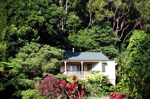The Falls Montville - Accommodation China 0