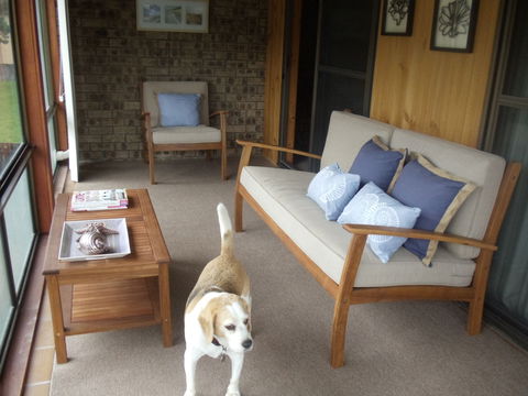 The Retreat On Matthew - Accommodation Asia 0