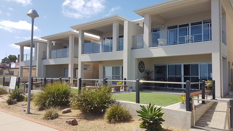 Wallaroo Jetty Holiday Accommodation - Accommodation Asia 1