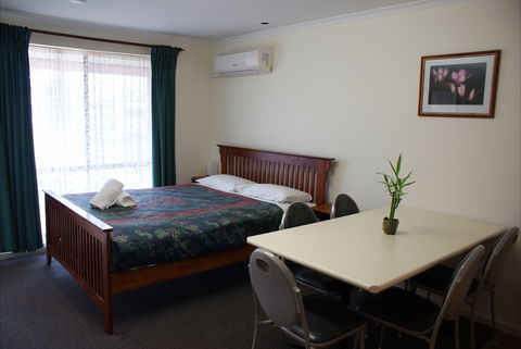 Warrnambool Holiday Park And Motel - Accommodation China 1