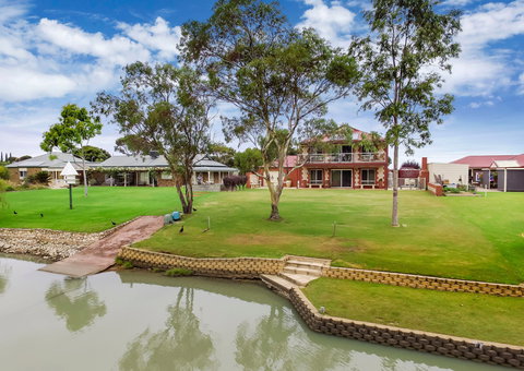 Windy's At Wellington - Accommodation Asia 1