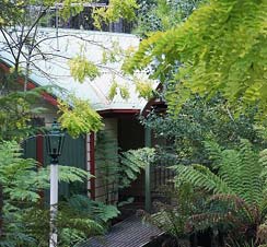 Eagle Hammer Cottages - Accommodation China 1
