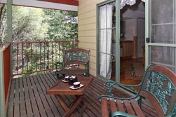 Eagle Hammer Cottages - Accommodation China 3