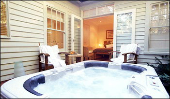 Lochiel Luxury Accommodation - Accommodation Asia 2