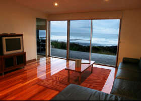 Hearns Beachside Villas - Accommodation China 2