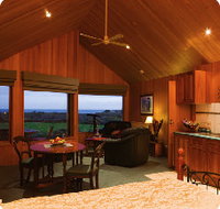 Lonsdale Views - Accommodation Guide