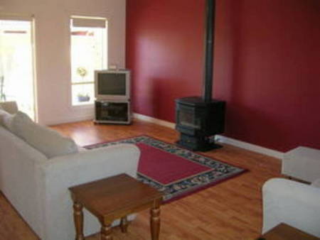 Le Manor - Accommodation Guide 3