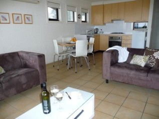 On The Esplanade - Accommodation Guide 2