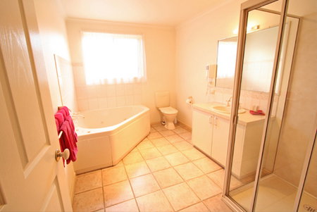 Beachcomber Motel And Apartments - Accommodation China 5