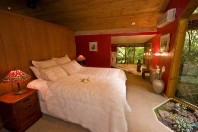 Linden Gardens Rainforest Retreat - Accommodation Guide 0