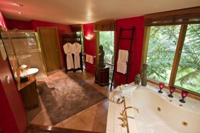 Linden Gardens Rainforest Retreat - Accommodation Guide 1
