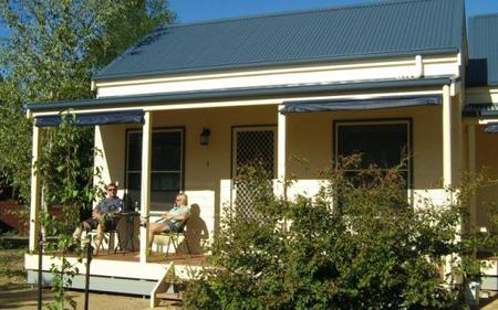 Alpine Valley Cottages - Accommodation Guide 0