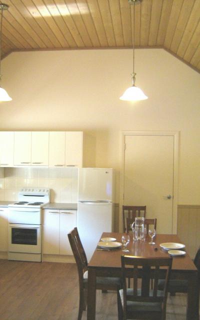 Alpine Valley Cottages - Accommodation Guide 4