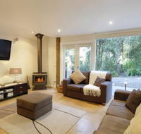 Arnica Views Luxury Retreat - Accommodation Guide