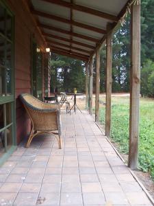 Maroo Cottages - Accommodation Guide 0