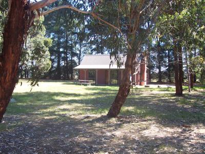 Maroo Cottages - Accommodation Guide 1