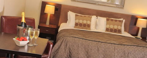 Oscar's Hotel & Cafe Bar - Accommodation China 2