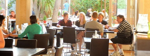 Oscar's Hotel & Cafe Bar - Accommodation China 3