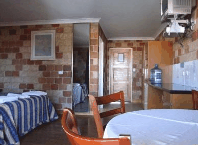 Next Golfers Inn - Accommodation Guide 2