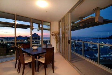 Cairns Luxury Apartments, Harbourlights Complex - Accommodation China 0