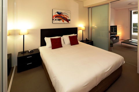 Cairns Luxury Apartments, Harbourlights Complex - Accommodation China 1