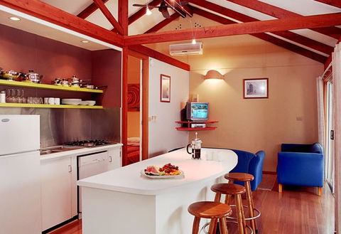 Arbour Cottage - Accommodation Asia 0