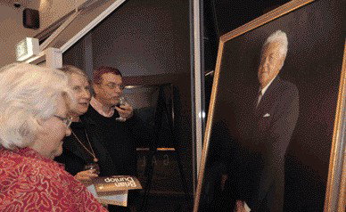 Walker Street Gallery - Accommodation Guide 3