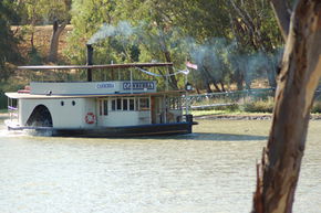 Emmylou Paddle Steamer - Accommodation Guide 3