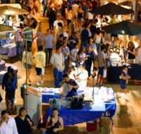 Surfers Paradise Beachfront Markets - Accommodation Guide