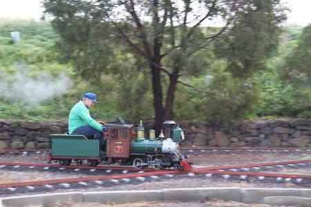 Altona Miniture Railway - Accommodation Guide 2