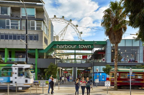 Harbour Town Melbourne - Accommodation Guide 0