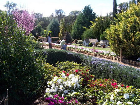 Abingdon Miniature Village - Accommodation Guide 3
